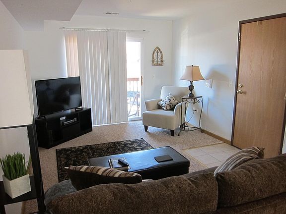 3rd image of 1346 W Main St APT 102