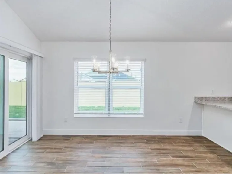 875 Carmichael Ct — Photo 9