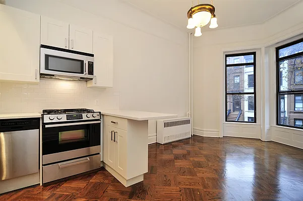 Rented by Corcoran | media 8