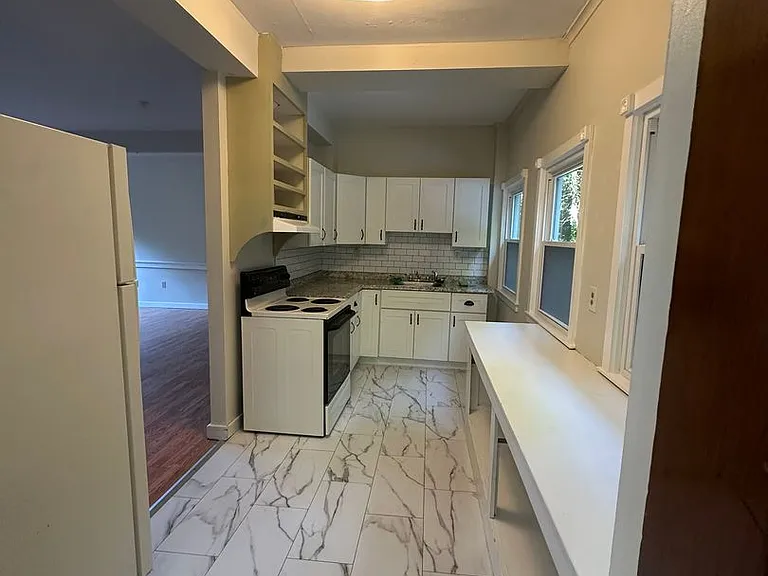 416 Old Montague Rd — Photo 11