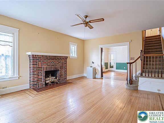 3rd image of 2041 W Highland St