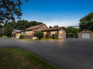 7030 N Street Rd, Auburn, NY 13021