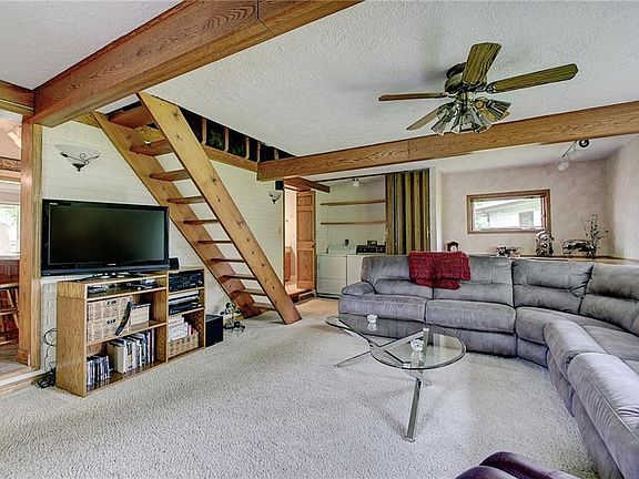 2nd image of 8075 Charlecot Dr