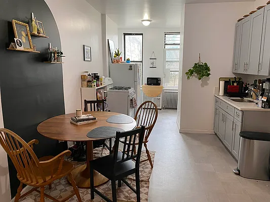 Rented by Parlor Real Estate Corp | media 12