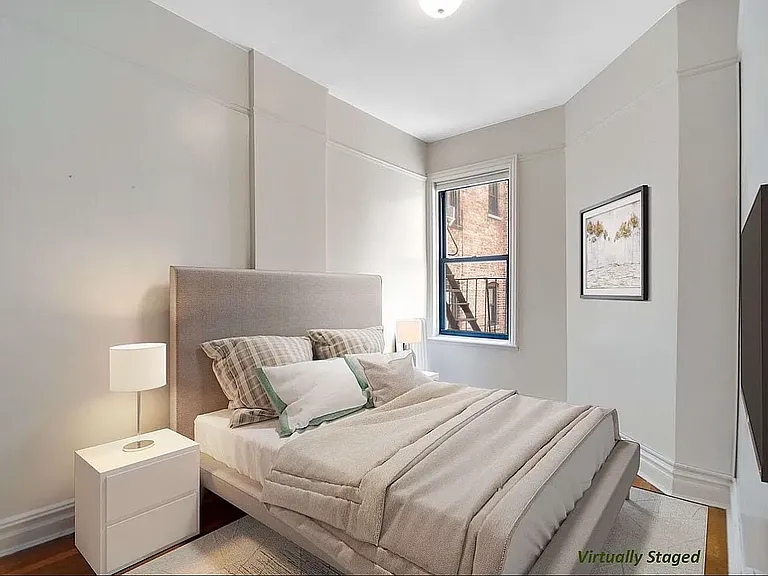 31 Tiemann Pl #52 — Photo 2