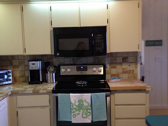 3rd image of 4375 S Atlantic Ave APT C9
