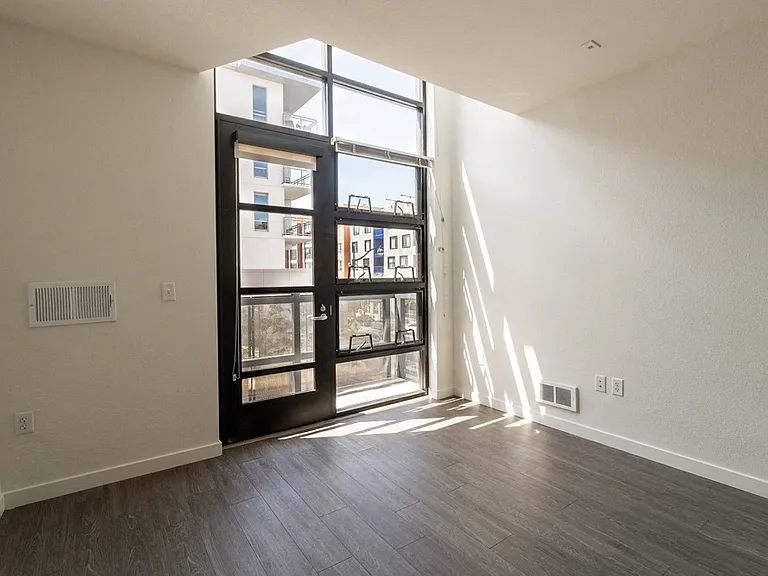 Venue Apartments — Photo 47