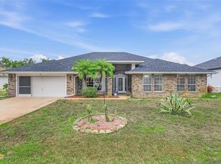 27 Burning Bush Dr, Palm Coast, FL 32137