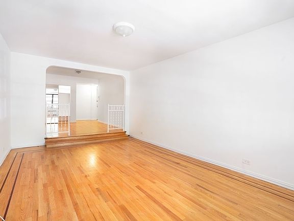 4th image of 55 W 92nd St #2G1