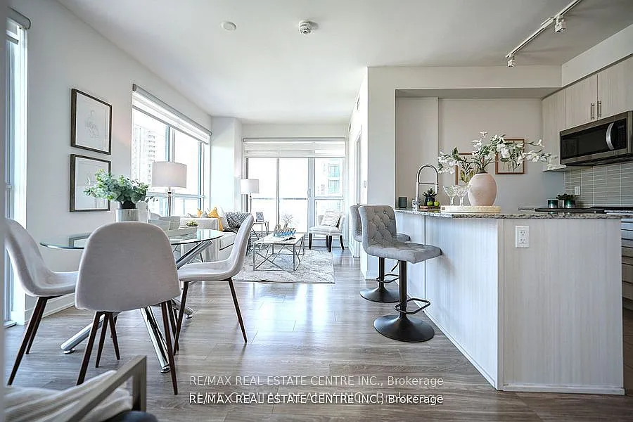 2 bed, $2,700 — Photo 4