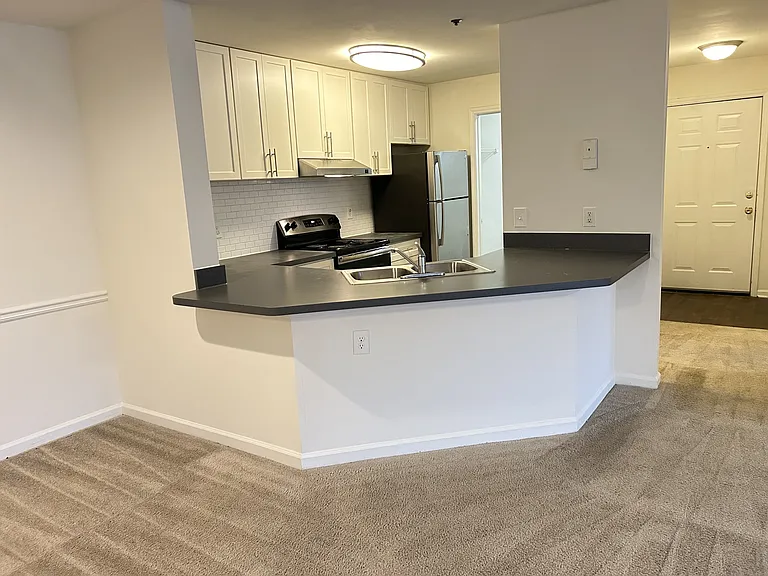 Wesley St. Claire Apartments at Lawrenceville — Photo 232