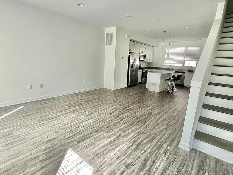 3103 Beachview Ln — Photo 24