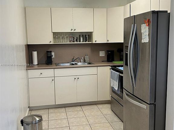 4th image of 251 SW 132nd Way APT 406H