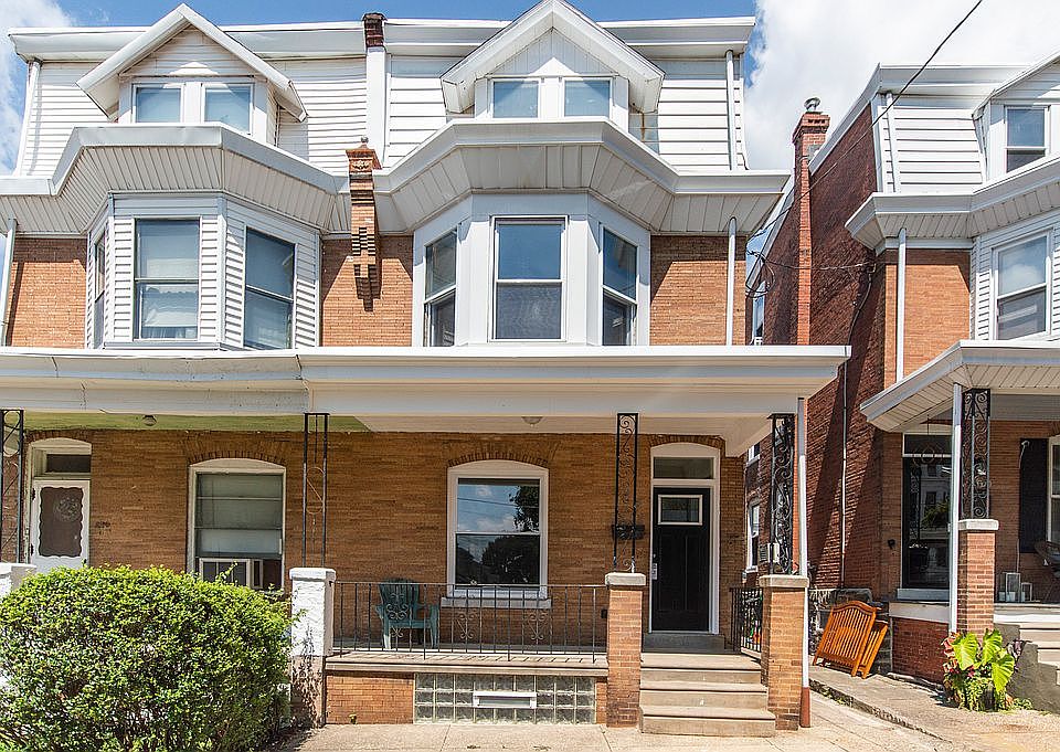 2nd image of 458 Monastery Ave