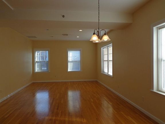 3rd image of 1488 Westminster St