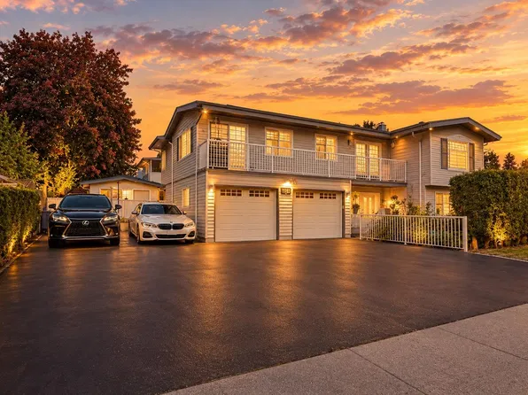 11183 74a Ave, Delta, BC V4C 7C4