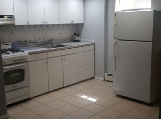 21212 33rd Ave, Bayside, NY 11361