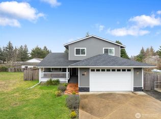 578 Meadow Ave NE, Ocean Shores, WA