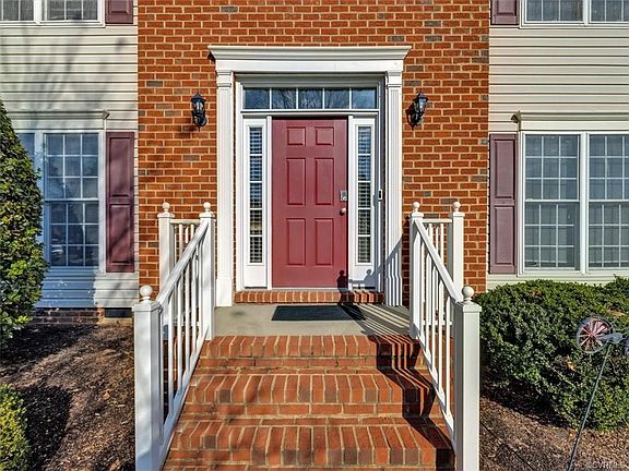 3rd image of 10804 Pruett Ln