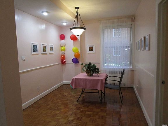 4th image of 117-01 Park Ln