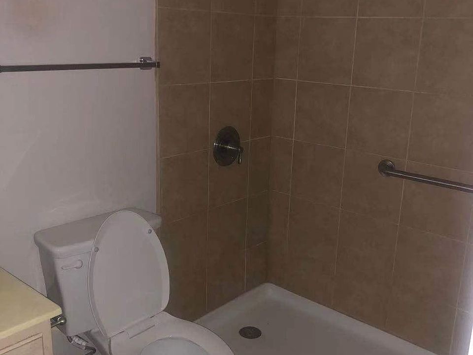 1st image of 4051 E Alder Ave