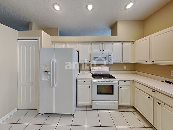 3rd image of 5505 Terrain De Golf Dr