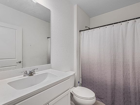 5th image of 1541 SW Paar Dr