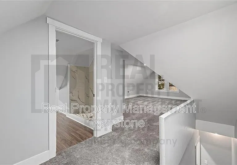 6319 Saint Marie St — Photo 34