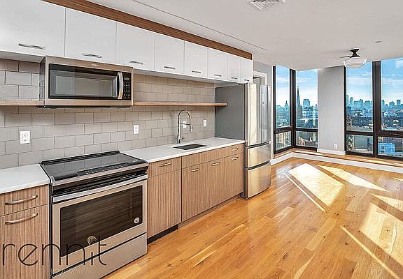 5th image of 31 Debevoise St #D10