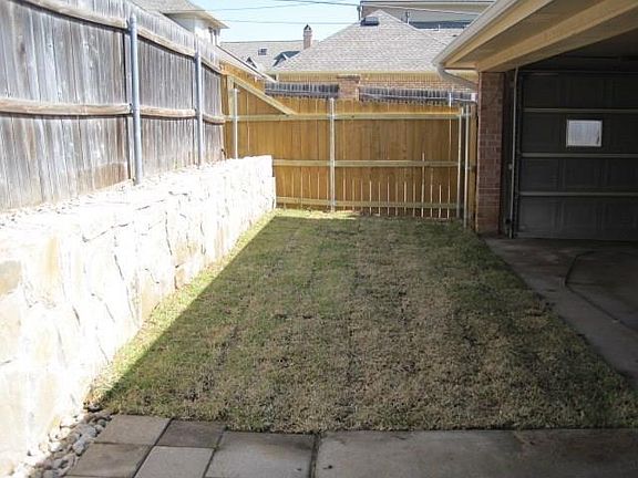 2nd image of 4703 Sausalito Dr