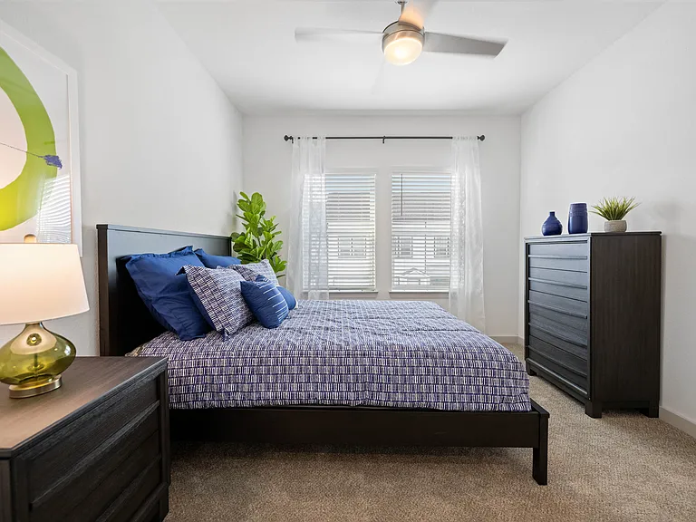 Novo Gateway Apartments and Townhomes — Photo 37