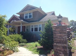 3767 SW Admiral Way, Seattle, WA 98126