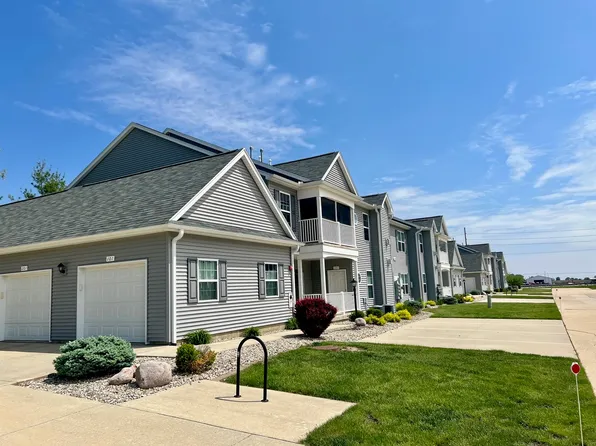 3044 Stillwater Lndg APT 102, Urbana, IL 61802