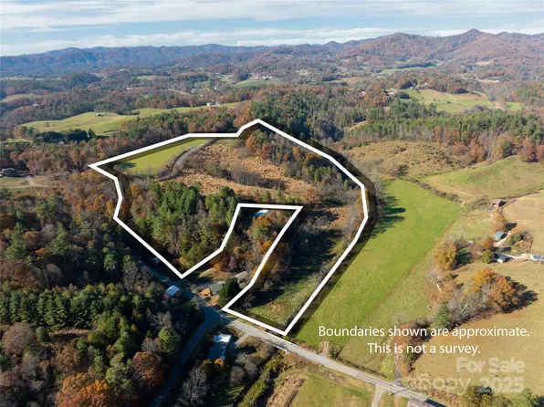 Gabriels Ln, Mars Hill, NC 28754