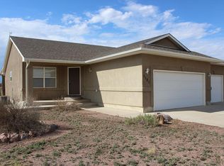 1121 E Sioux Ln, Pueblo West, CO 81007