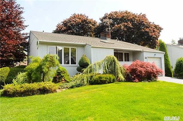 1st image of 25 Tacoma Ln