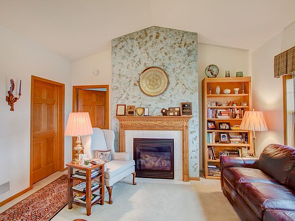 5th image of 1616 New Port Vista Dr