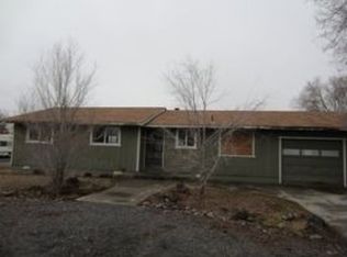 2885 SW Timber Ave, Redmond, OR 97756