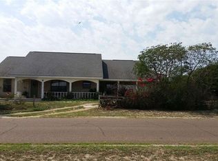 2013 Hidalgo Blvd, Zapata, TX 78076