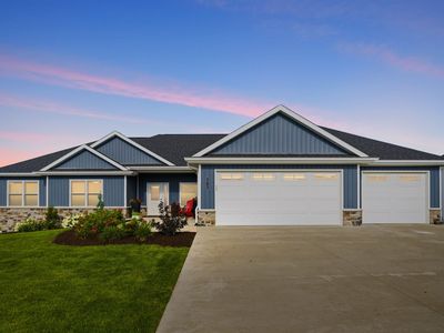 383 Solomia Ct, Peosta, IA, 52068