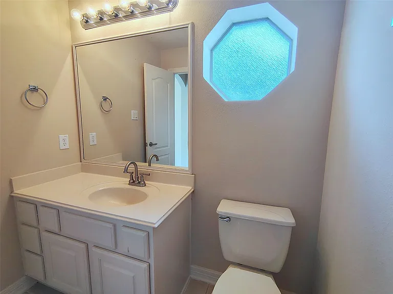 5606 Grandwood Ln — Photo 43