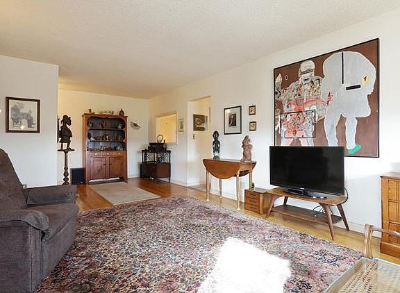 4th image of 154 Martling Ave #3E2