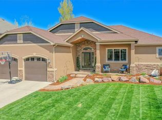 6736 Pumpkin Ridge Dr, Windsor, CO 80550