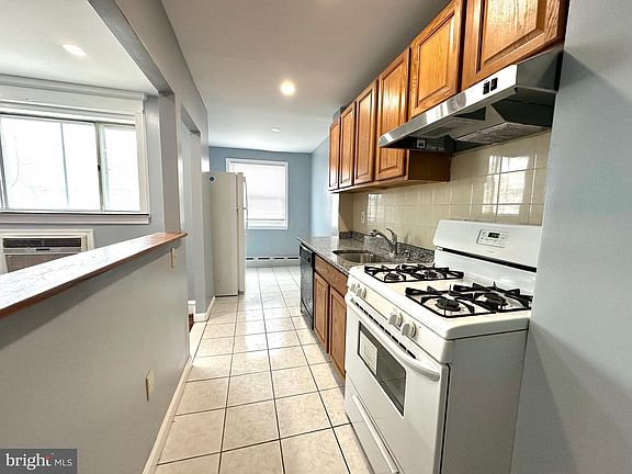 5th image of 613 Copley Rd