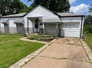 1537 Akron Dr, Saint Louis, MO 63137
