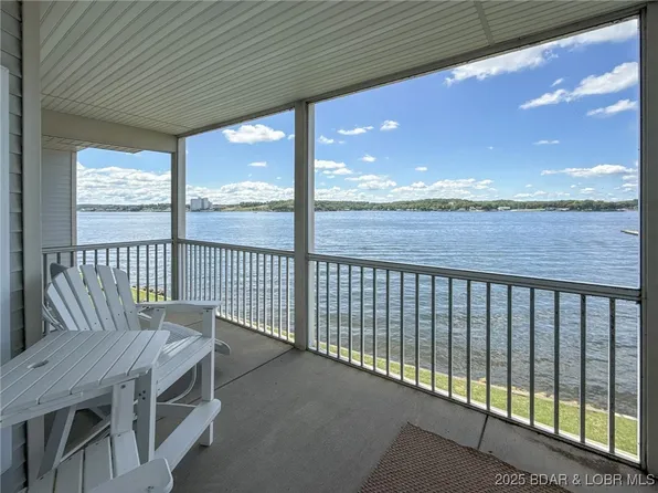492 Regatta Bay Dr #2D, Lake Ozark, MO 65049