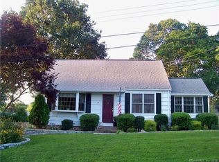 24 McElaney Dr, Niantic, CT 06357