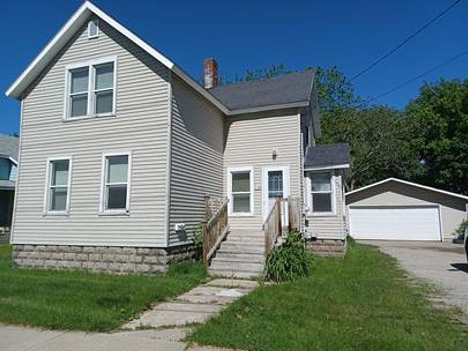 1st image of 338 Hattie St