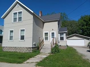 338 Hattie St, Marinette, WI 54143