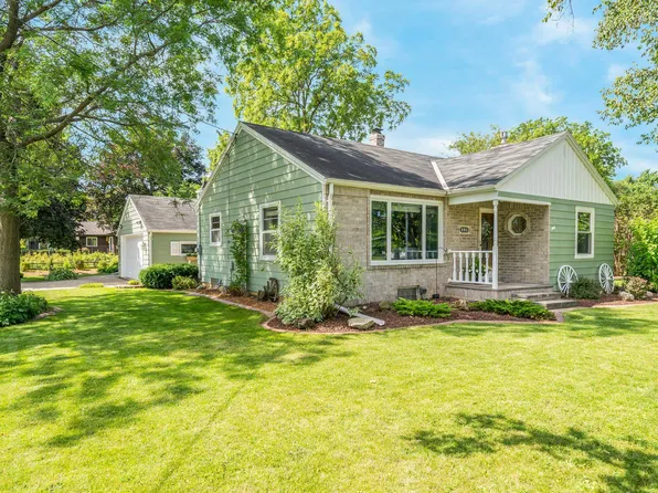 501 W 10th St, Kaukauna, WI 54130